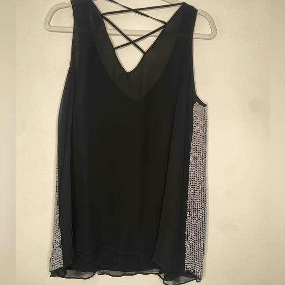 Lola and Sophie Black and Silver Sequin Top 100% Vuscose Size Medium - Picture 3 of 7